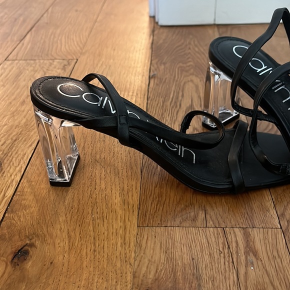 Calvin Klein clear heel - Picture 2 of 2